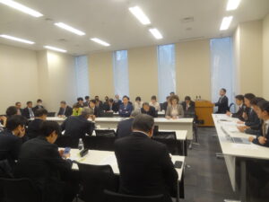 党統治機構改革調査会